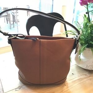 COACH Legacy F10941 Camel Brown Leather Medium Shoulder Duffle Bag Purse
